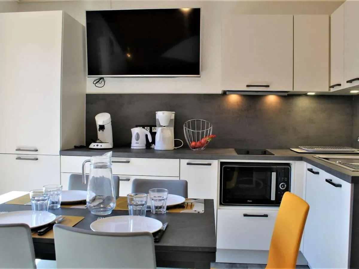 Apartment Superbe T3 Skis Aux Pieds, Centre Station, 6 Personnes - Fr-1-330-524 Risoul